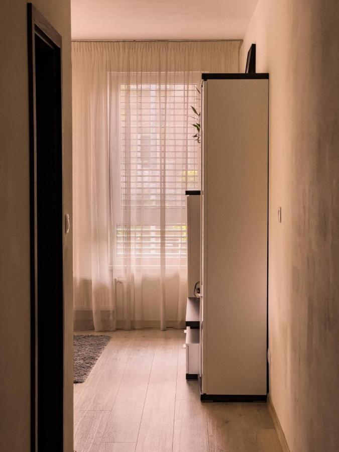Elegant Escape Apartment I - City Centre Братислава Екстериор снимка